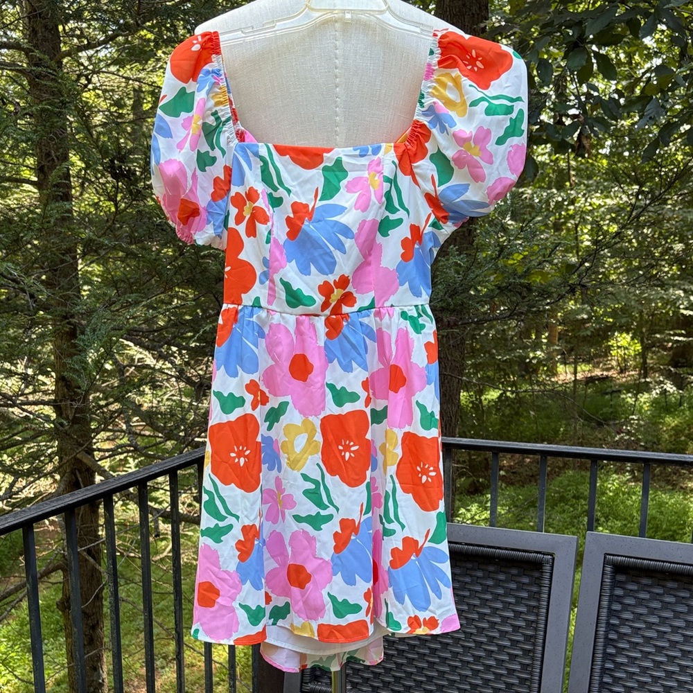 NWT Shein Floral Dress with Puff Sleeves bright colorful sz. L